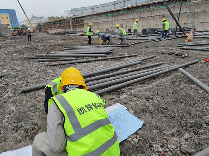 鄂州螺栓球网架结构